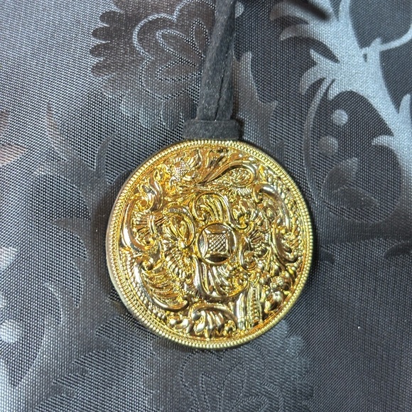 High Museum of Art Elegant Black Tote Bag - Picture 2 of 5